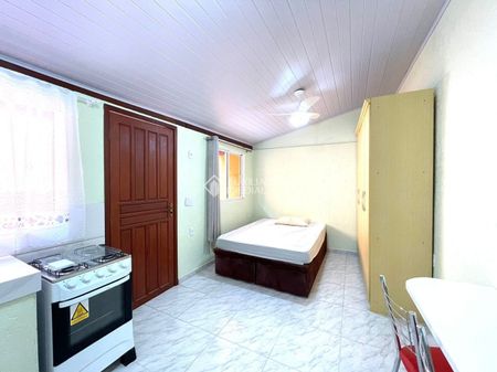 Kitnet com 1 quarto e 20m² para alugar em Pantanal, Florianópolis. - Foto 5