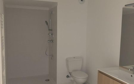 Location Appartement P1 neuf Castelnau-le-lez - Photo 2