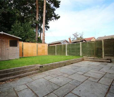 3 Bedroom House - Holland Gardens, Fleet - Photo 6