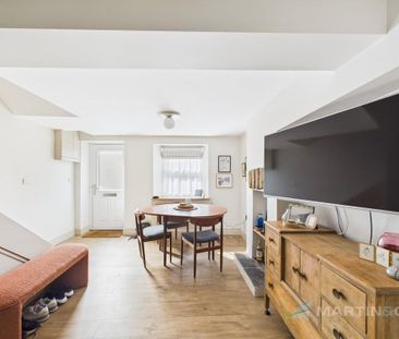 2 bedroom terraced house to rent - Photo 3