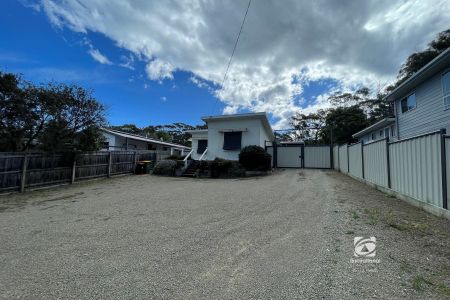 SHORT WALK TO THE BEACH! - Photo 3