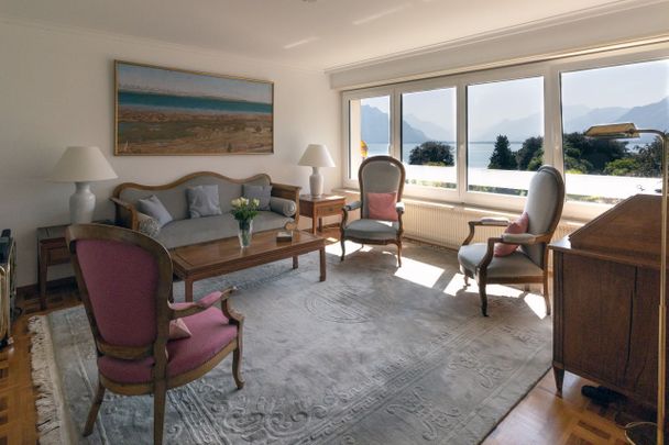 For rent – Beautiful furnished 4.5 room apartment with lake view in La Tour-de-Peilz (VD) - Photo 1