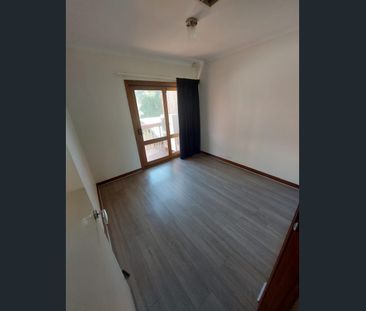 Cozy 3-Bedroom Townhouse in Adelaide - Your Home Sweet Home! - Photo 3