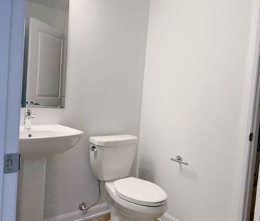 For Lease - 1021 creekway Private, Kanata, Ontario - Photo 1