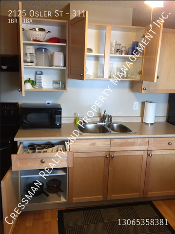 Furnished Studio Apartment Near Downtown - Photo 3