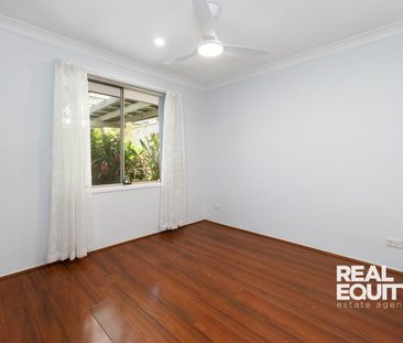 21 Barrington Court, Holsworthy, NSW 2173 - Photo 5