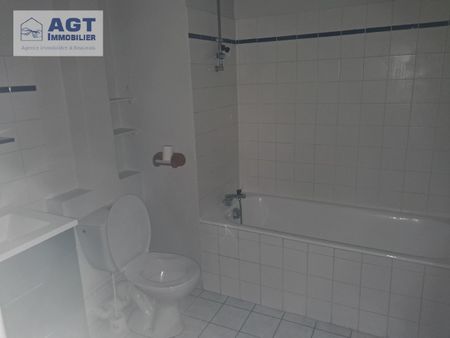 Location Appartement 2 pièces 37m² BEAUVAIS 60000 - Photo 4