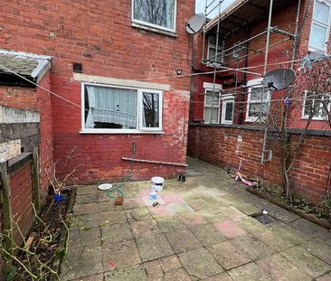 3 Bed End Terrace, Stanley Road, NG7 - Photo 3