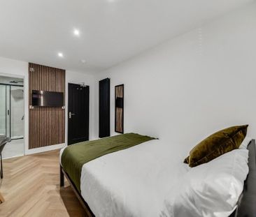 2 bedroom flat to rent - Photo 2