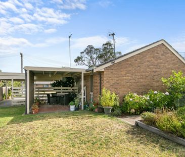 3 Bedroom Home ready to Go! - Photo 6