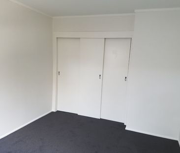 2 BEDROOM UNIT CLOSE TO DEVONPORT WHARF - Photo 4