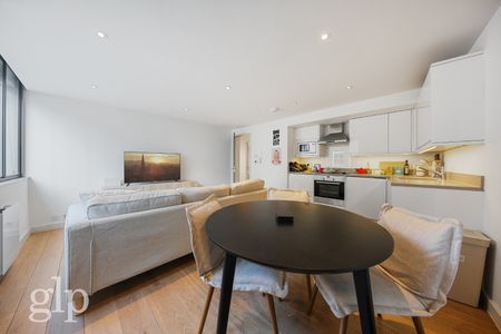 2 Bedroom Apartment, Wellington Court, Shelton Street, London, Greater London, Covent Garden, WC2H - Photo 4