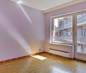 Appartement te huur in Jette voor € 830 met 1 slaapkamer - Photo 3