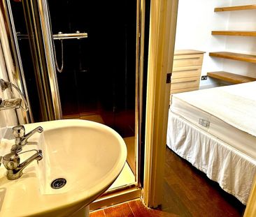 1 Bed Flat, Walham Grove, SW6 - Photo 2