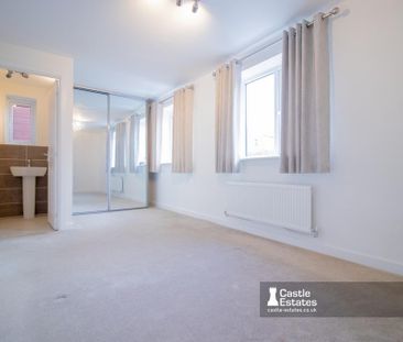 3 bedroom detached house to rent - Photo 4