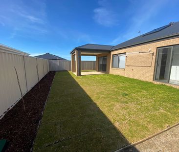 Modern 4-Bedroom Home in a Peaceful Estate - Photo 2