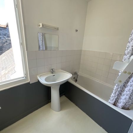 Location Appartement 2 pièces 42m² BOURGES 18000 - Photo 3