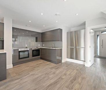 1 bedroom semi-detached house to rent - Photo 3