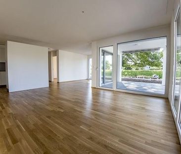 Moderne 3.5-Zimmerwohnung mit herrlichem Sitzplatz - Photo 6