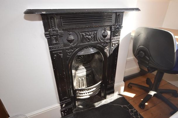 5 bedroom detached house to rent - Photo 1