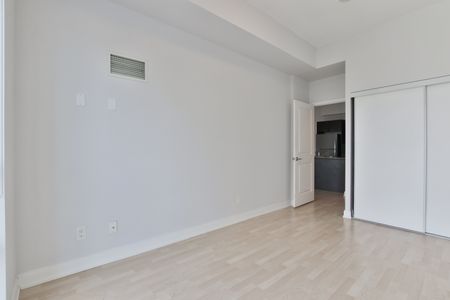 2 Bedrooms + Dinning - Photo 2