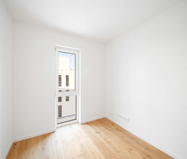 Wohnen an der Elbe: Moderne 3-Zimmer-Wohnung mit Terrasse - Foto 3