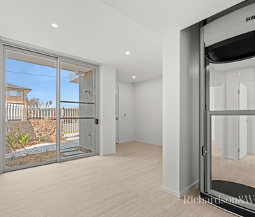 Architecturally Designed Townhouse! - Photo 4 | Rentumo