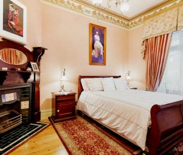 2 Bed, 1 Bath - Photo 3