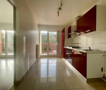 Location Appartement 4 pièces 77m² QUIMPER 29000 - Photo 6