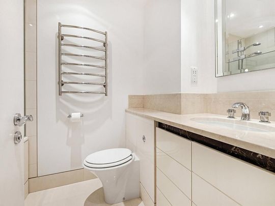 3 bedroom apartment to rent - Photo 1