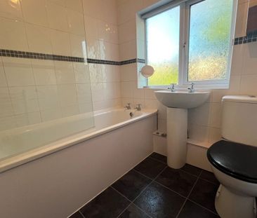 Kirkstall Road - Photo 6