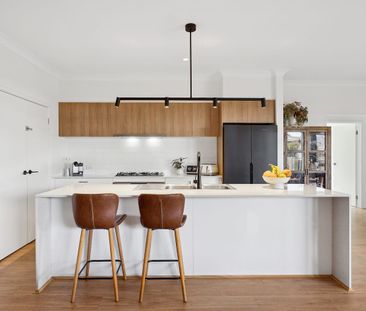 Stunning Home in Ideal Location - Photo 4