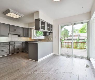 Detached Home For Lease | W9248483 - Photo 3