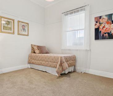 21 Booth Street - Photo 2