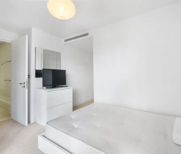 Courtyard Apartments, Avantgarde Place, E1 - Photo 4