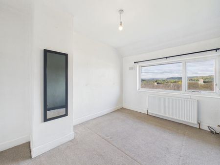 3 bedroom House To Let - Photo 5