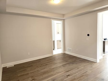 For Lease - 34 Mary Watson Street, North Dumfries, Ontario - Photo 2