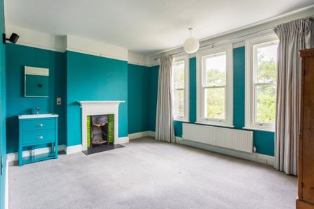 5 bedroom semi-detached house to rent - Photo 3