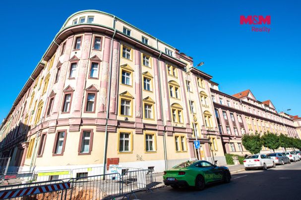 Pronájem bytu 2+kk 52 m², Hradec Králové - Fotografie 1