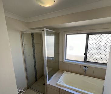 Fresh, Easy Rental Living - 13 Elvina Street, Deeragun - Photo 2