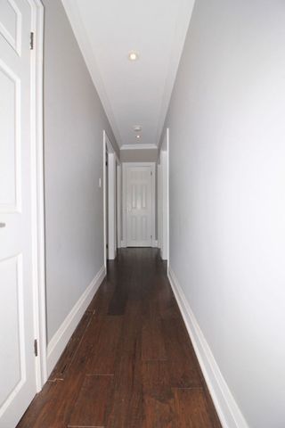 For Lease - 382 Walton Street, Oakville, Ontario - Photo 2