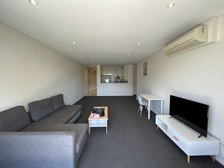Furnished I Level 8 I North Facing - Photo 2