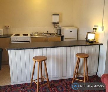 1 bedroom in a house share to rent - Photo 6