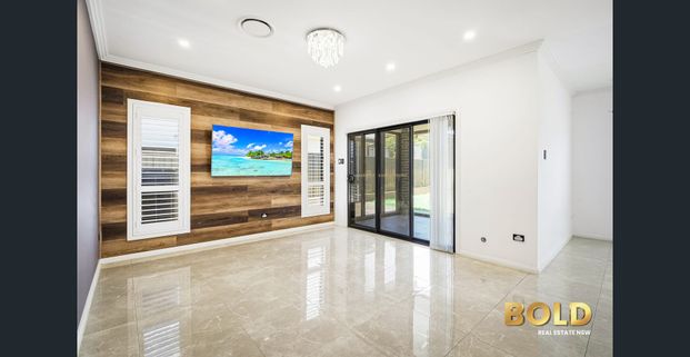 Stunning Leppington Home for Rent – 5 Beds + Media Room - Photo 1