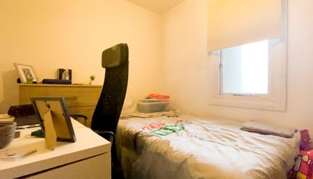 Adamsdown Church, Adamsdown - Photo 2