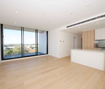 ** Deposit Taken, $1100/Wk ** - Photo 4