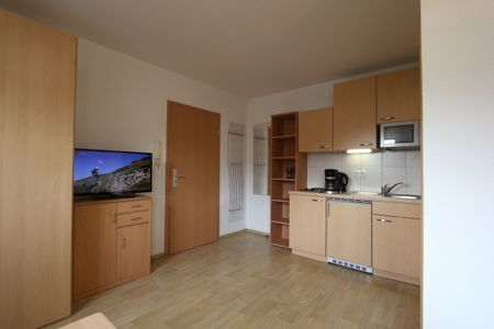 Modernes und möbliertes Apartment in zentraler Wohnlage mit kleinem Spa-Angebot! - Photo 3