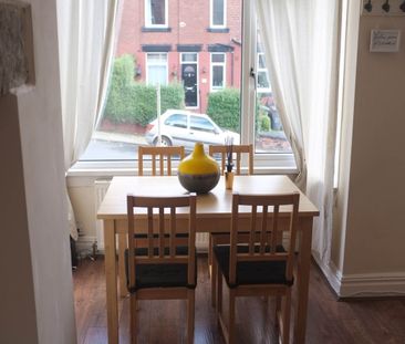 Woodside Avenue (Room 2), Burley, Leeds - Photo 5