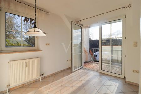 Helle Maisonette-Dachgeschosswohnung in gepflegter Doppelhaushälfte mit separatem Zugang - Photo 4