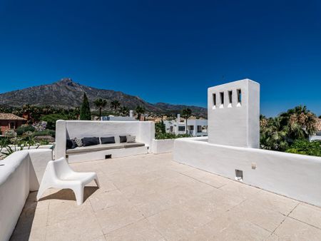 Luxury Villa for rent in Marbella, Andalusia - Photo 5